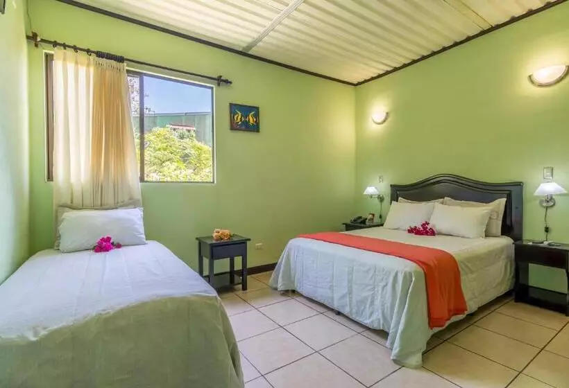 اتاق استاندارد یک نفره, Kayak Lodge