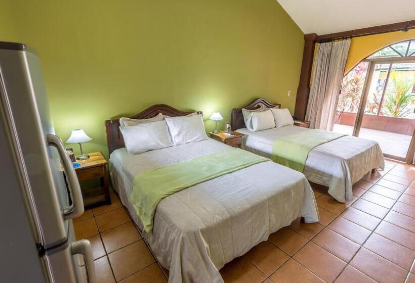 غرفة قياسية, Kayak Lodge