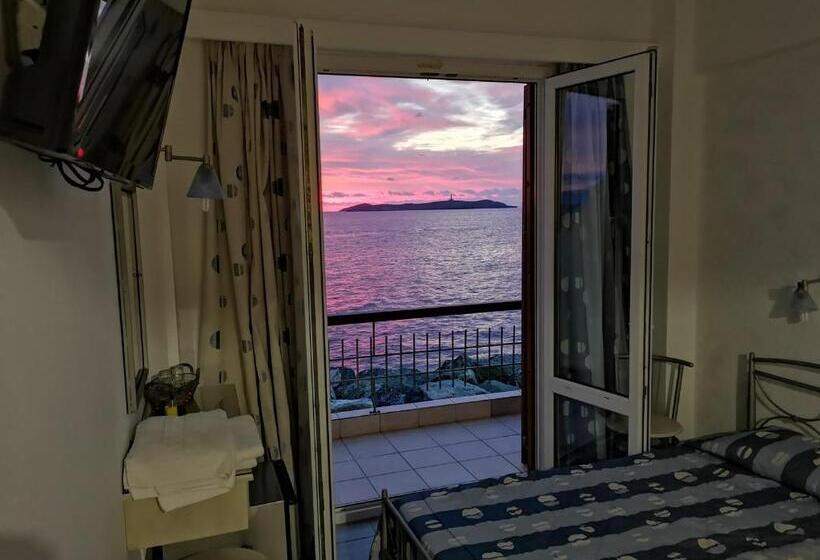 Номер Стандарт Вид на Море, Nisaki Hotel & Elite Suites