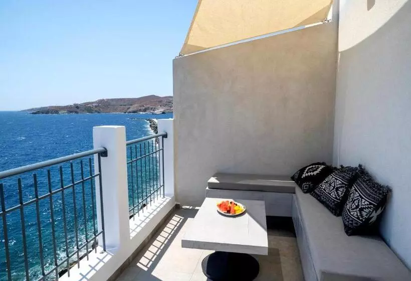 سوییت با چشم‌انداز دریا, Nisaki Hotel & Elite Suites