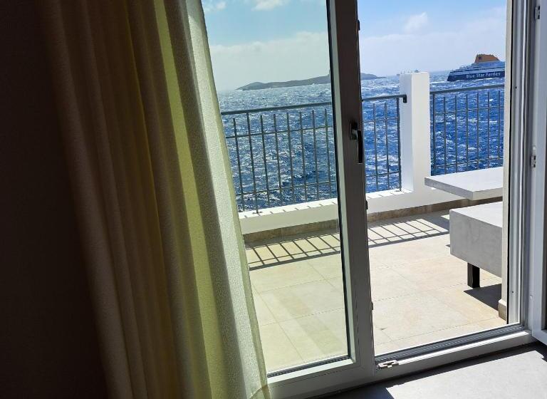 سوییت با چشمانداز دریا, Nisaki Hotel & Elite Suites