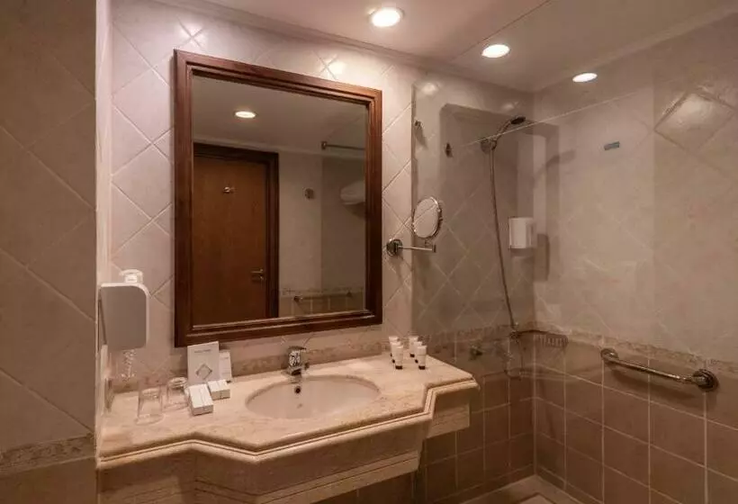 اتاق سه نفره دلوکس با چشمانداز دریا, Serenity Alpha Beach Ex Serenity Makadi Beach