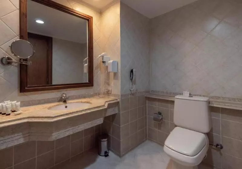 اتاق لوکس سه تخته, SRNTY Sea Reef - Ex Serenity Alpha Beach