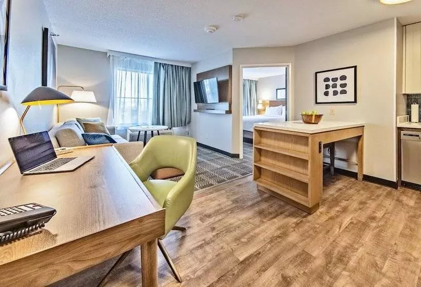سوییت, Staybridge Suites   Cedar Rapids North, An Ihg