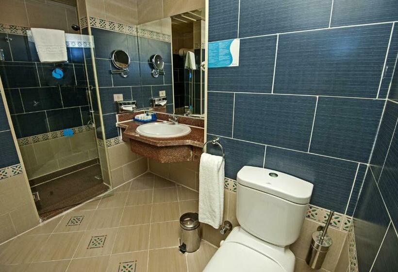 اتاق اساندارد با چشمانداز جانبی به دریا, Sunrise Mamlouk Palace Resort