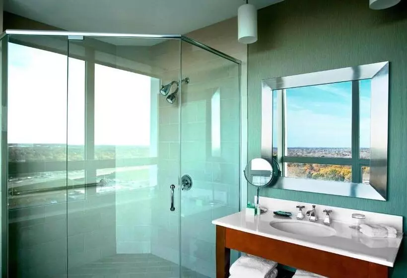 キングサイズベッドのスイートルーム, The Westin Chicago North Shore