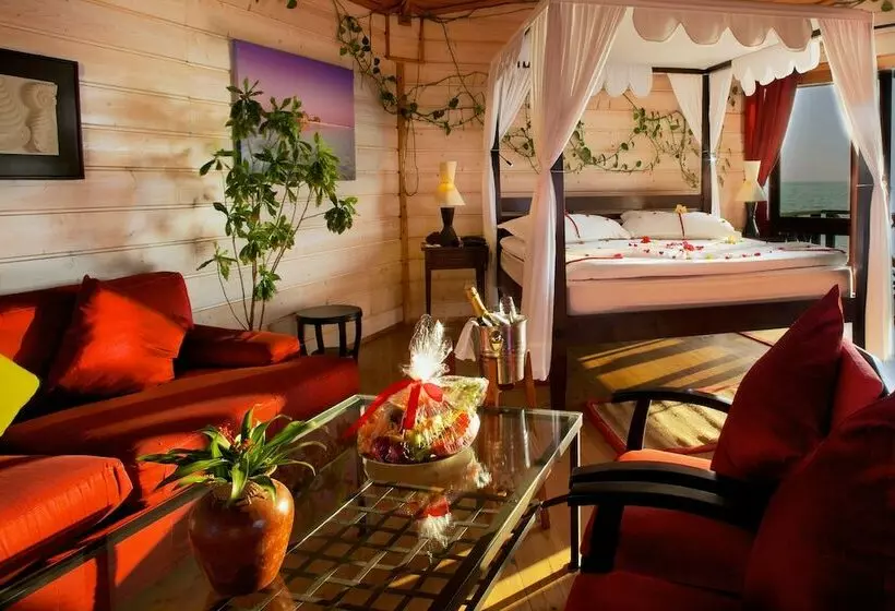 ویلای 1 خوابه, Kuredu Island Resort & Spa