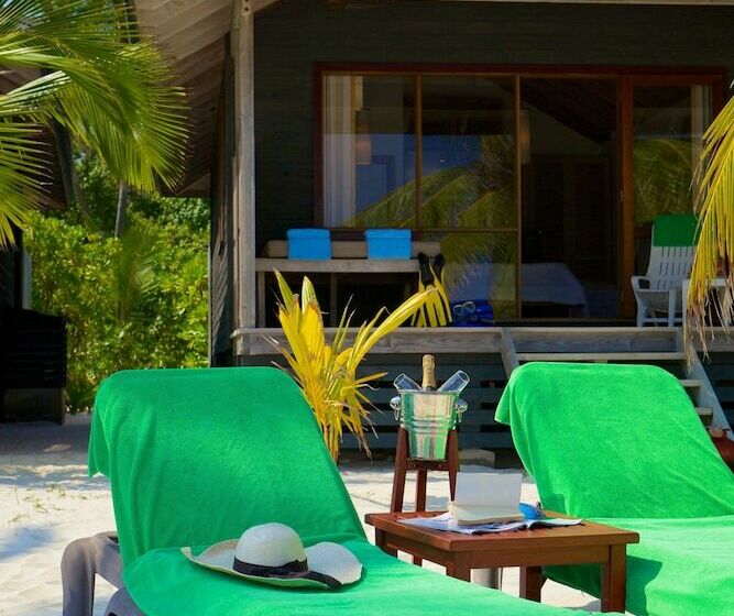 ویلا پریمیوم 1 خوابه, Kuredu Island Resort & Spa