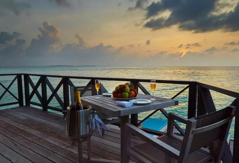 سوییت با چشمانداز دریا, Kuredu Island Resort & Spa
