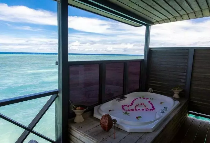 سوییت با چشمانداز دریا, Kuredu Island Resort & Spa