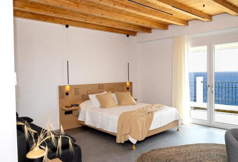 سوییت با چشمانداز دریا, Nisaki Hotel & Elite Suites