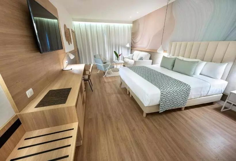 سوئیت جونیور پریمیوم, Bahia Principe Explore Punta Cana - All Inclusive