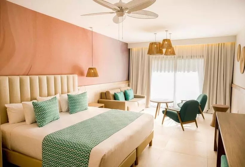 سوئیت جونیور پریمیوم, Bahia Principe Explore Punta Cana - All Inclusive