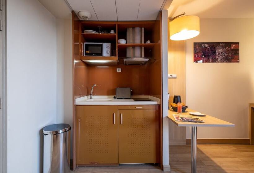 Апартаменты 2 Спальни, Clarion Aparthotel Toulouse Blagnac Airport