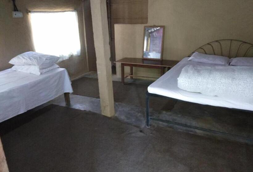 اتاق اکونومی, Chital Lodge