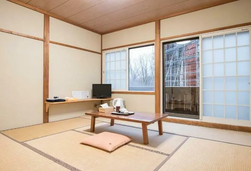 スタンダード４人部屋, Iwane Sanso