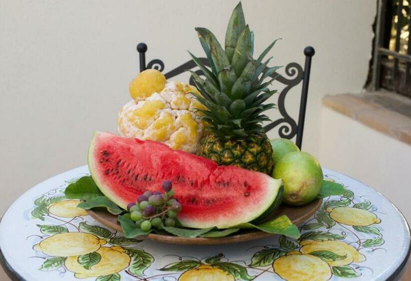 חדר סופריור לשלושה, Villa Antonino