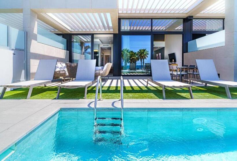 Апартаменты 3 Спальни Вид на Море, Cordial Santa Águeda & Perchel Beach Club