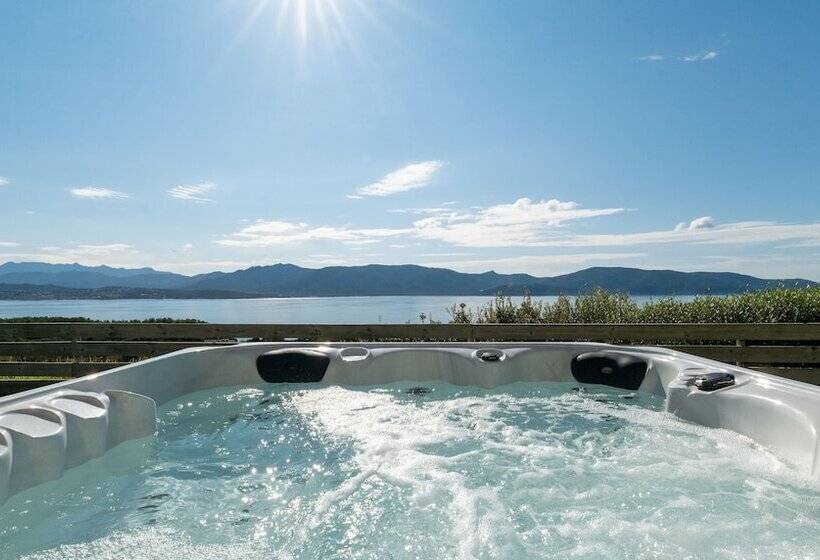 带2间卧室的别墅可观海景, Résidence La Plage