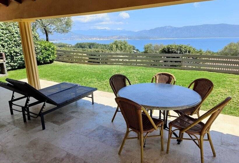 带2间卧室的别墅可观海景, Résidence La Plage