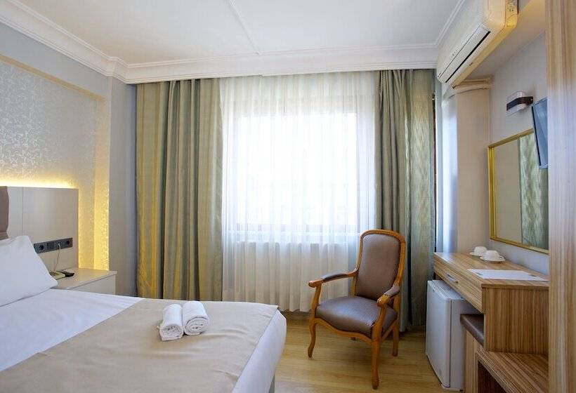 غرفة إقتصادية, Grand Ant