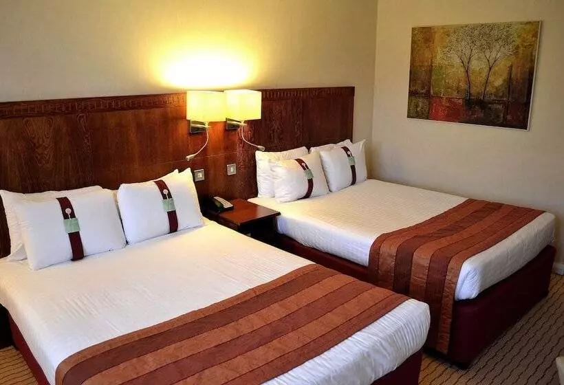 ２ダブルベッドのスタンダードルーム, Holiday Inn Northampton, An Ihg
