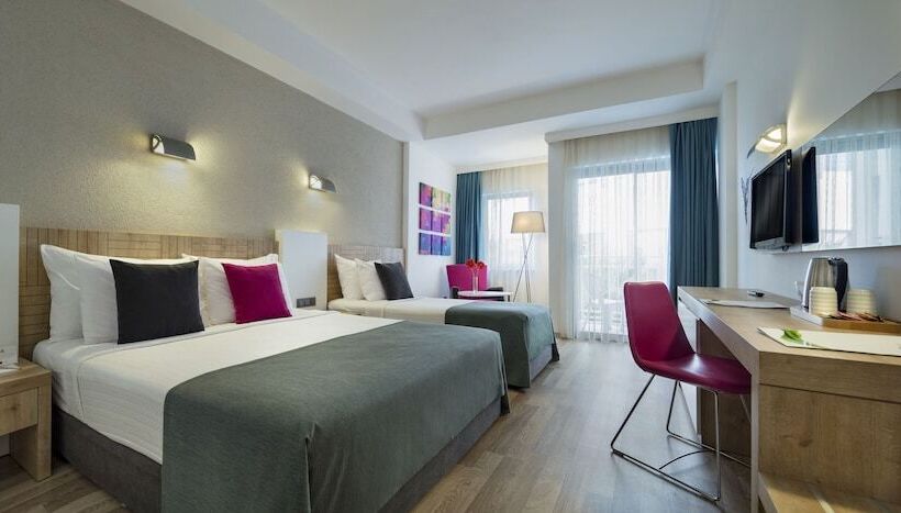 Номер Стандарт, Novum Garden Side