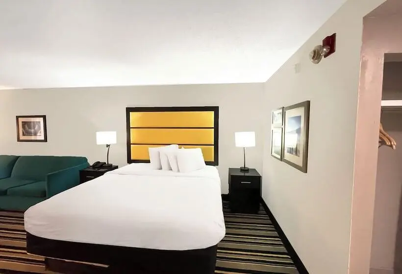 سوییت, OYO Townhouse Jackson Ridgeland