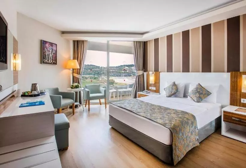 Standard Kolmen Hengen Huone, Palm Wings Ephesus Beach Resort