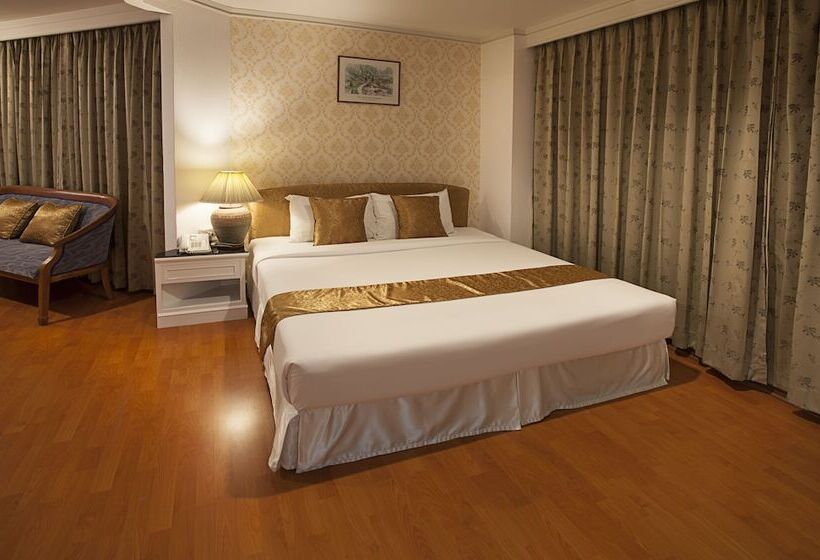 استودیوی سوپریور, Summit Pavilion