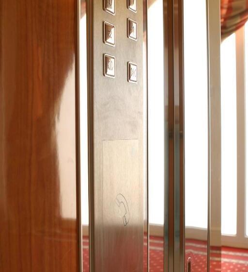 스탠다드 트리플 룸, Volos Palace