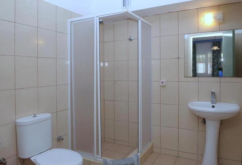 إستوديو قياسى, Katia Beach