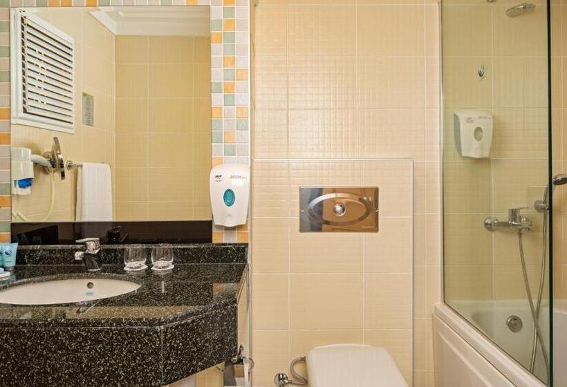 Номер Клуб, Aqi Hydros Club