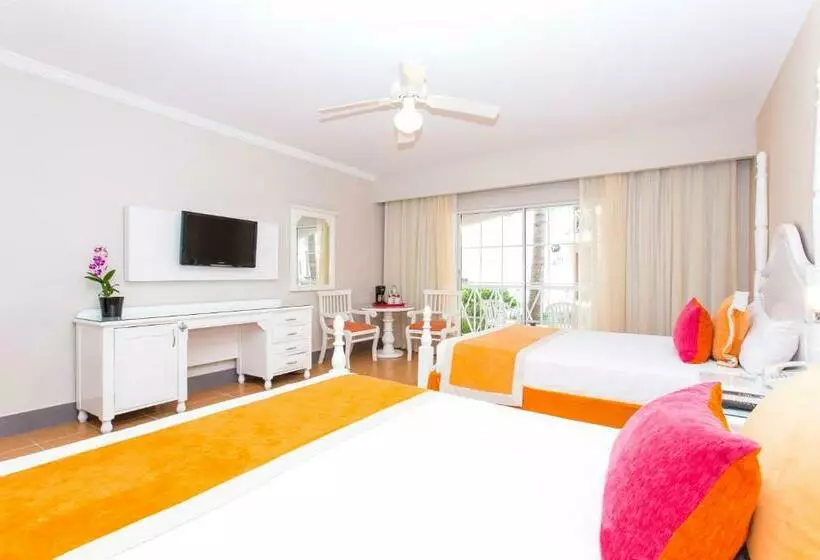 اتاق لوکس سه تخته, Sunscape Coco Punta Cana - All Inclusive