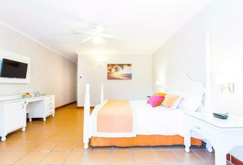 اتاق لوکس سه تخته, Sunscape Coco Punta Cana - All Inclusive