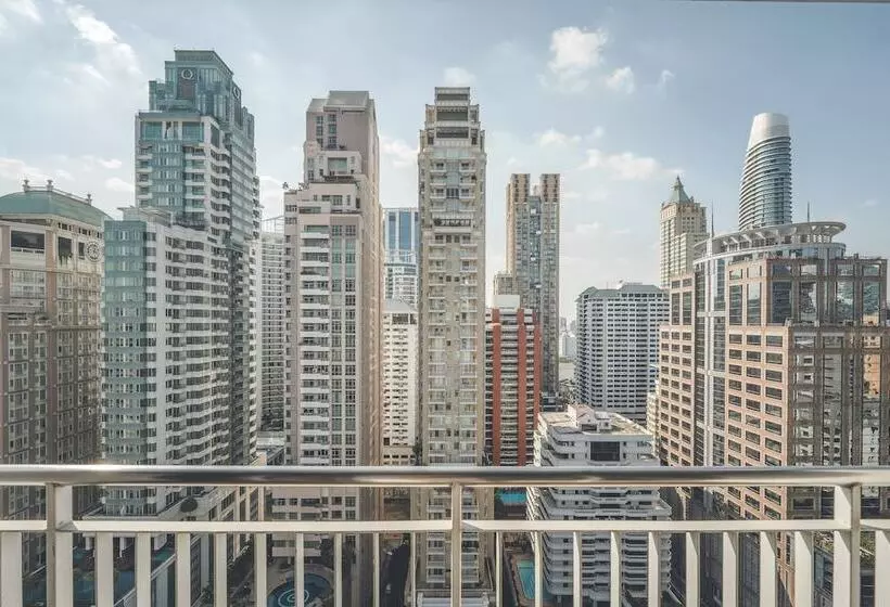 2 Bedroom Premium Apartment, Urbana Langsuan