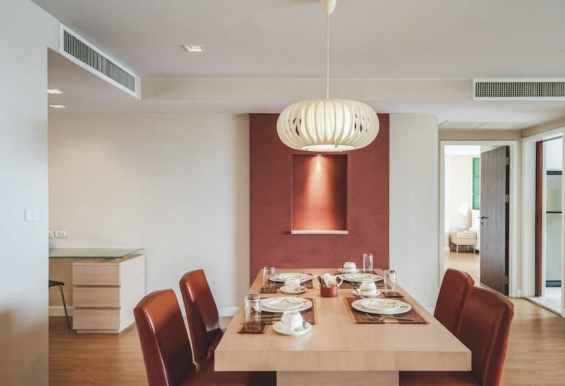 Апартаменты Premium 2 Спальни, Urbana Langsuan