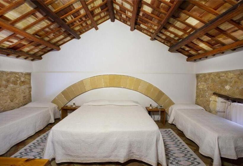 スタンダード4人部屋, Baglio Santacroce