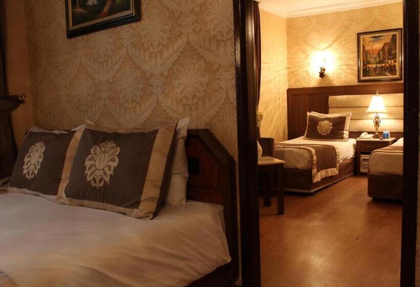 Family Room, Grand Hilarium