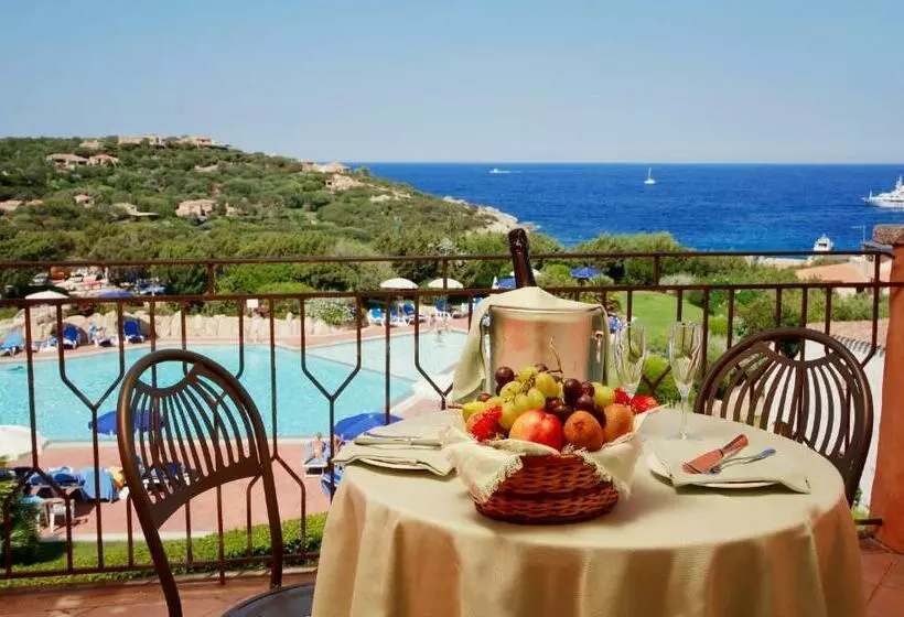 اتاق استاندارد با چشم‌انداز دریا, Grand Hotel In Porto Cervo