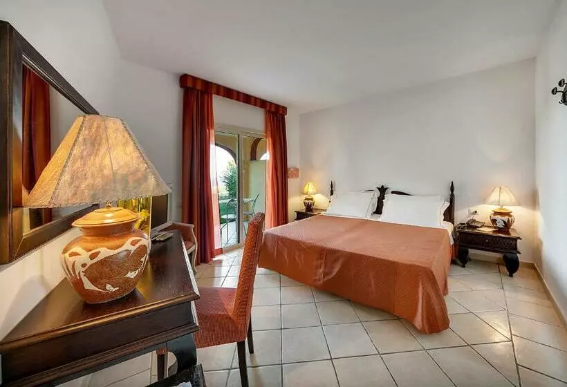 اتاق استاندارد با چشم‌انداز دریا, Grand Hotel In Porto Cervo