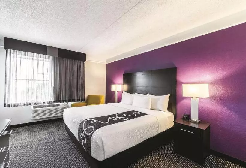 سوئیت با تخت بزرگ, La Quinta Inn & Suites By Wyndham San Antonio Downtown