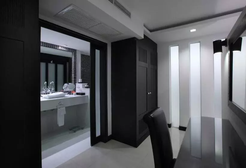 デラックススイート, Nova Suites Pattaya By Compass Hospitality