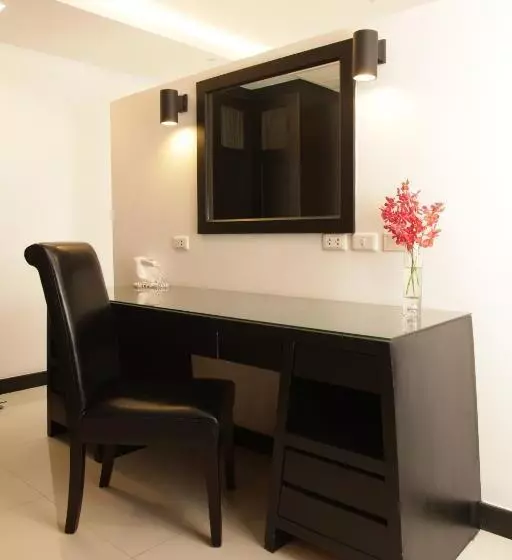 デラックススイート, Nova Suites Pattaya By Compass Hospitality