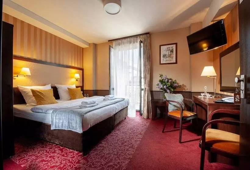 اتاق استاندارد با بالکن, Wielopole