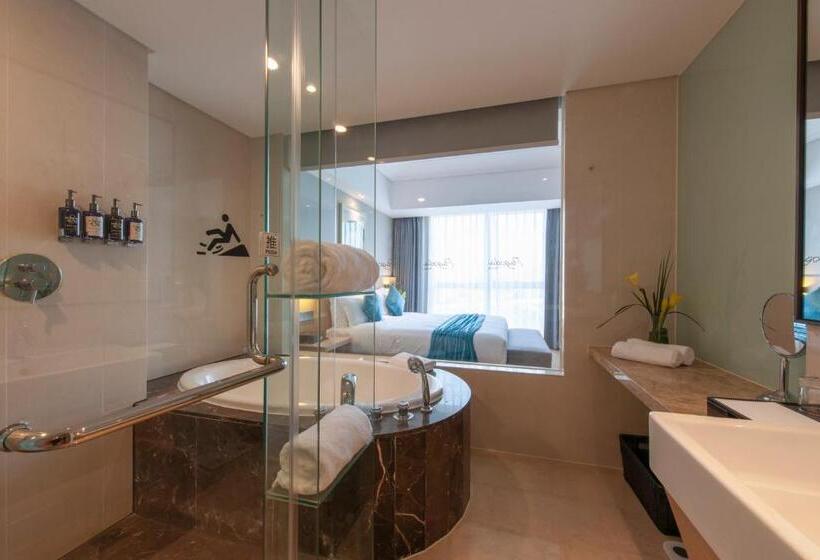 جناح, Shanghai Baixia Pagoda