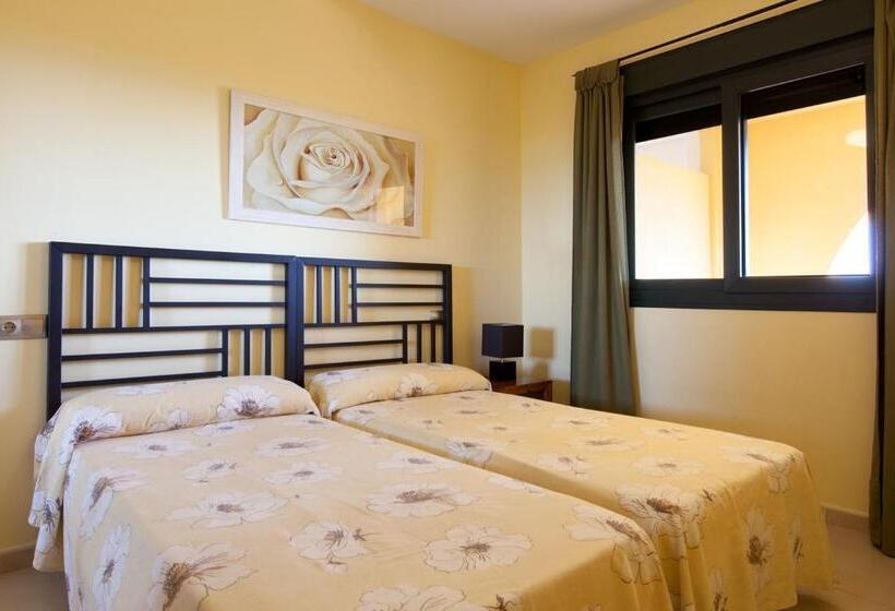 带泳池的2人公寓, Apartamentos Playamarina