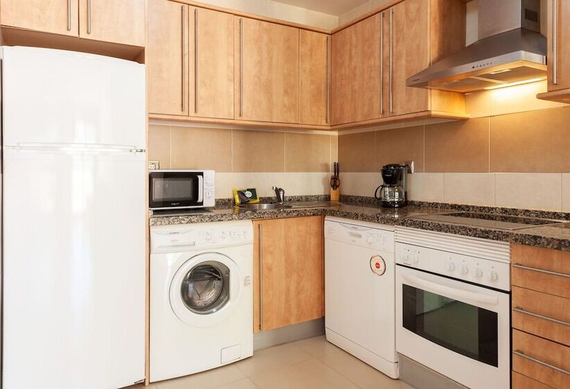 带泳池的2人公寓, Apartamentos Playamarina