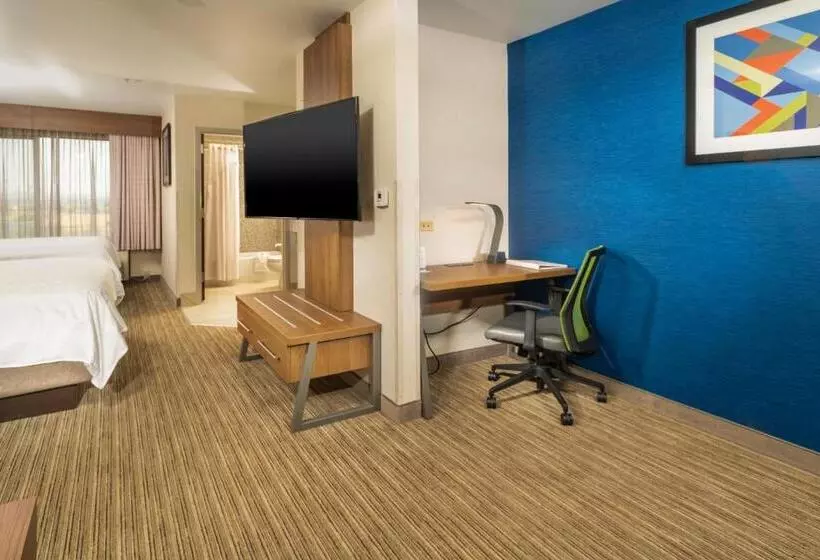 سوییت, Holiday Inn Express Hotel & Suites Pasco Tricities, An Ihg