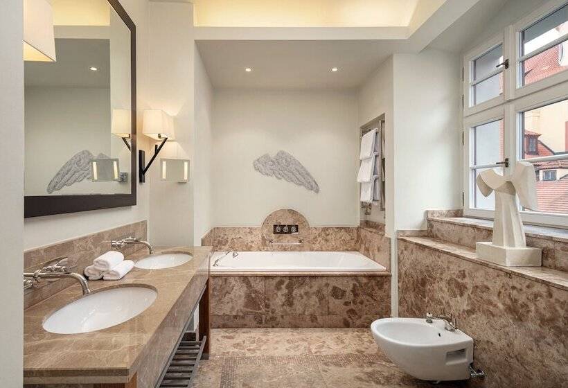 اتاق لوکس, Augustine, A Luxury Collection Hotel, Prague